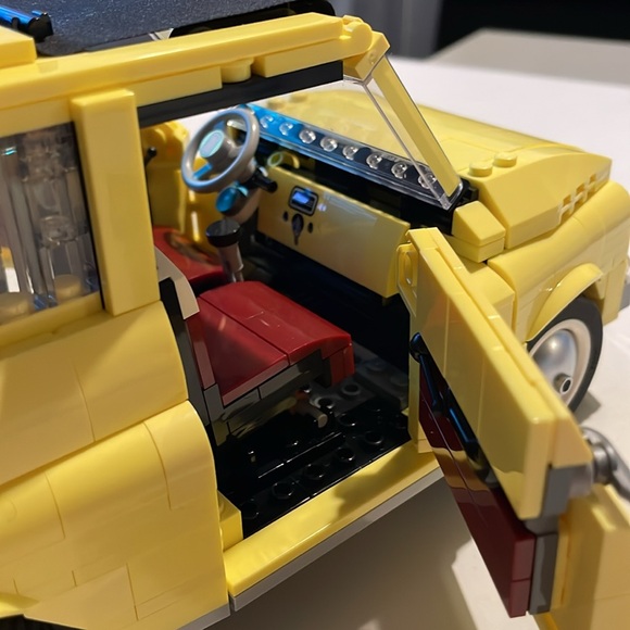 LEGO Creator Expert Fiat 500 (# 10271) - Picture 3 of 7
